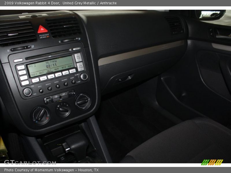 United Grey Metallic / Anthracite 2009 Volkswagen Rabbit 4 Door