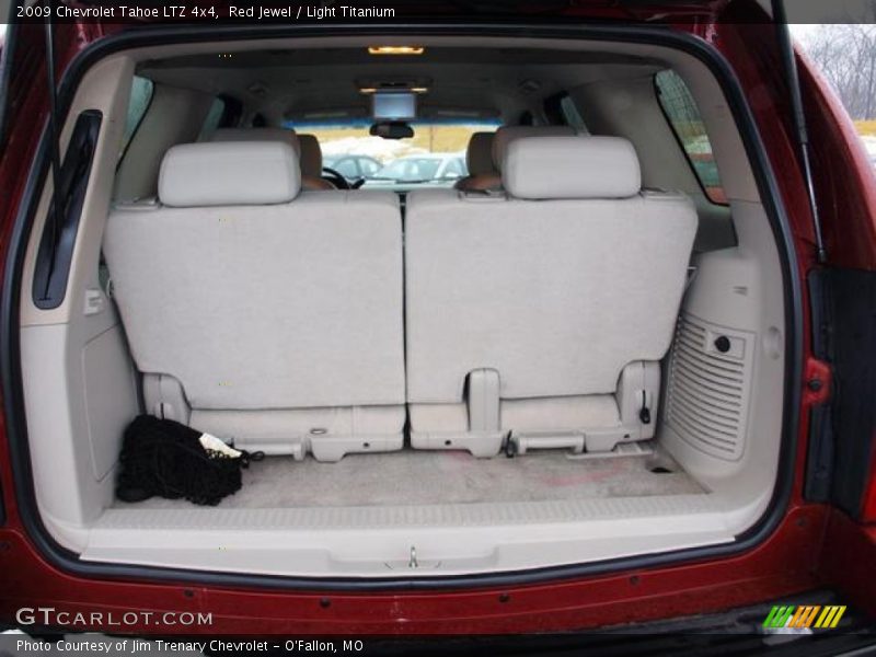  2009 Tahoe LTZ 4x4 Trunk