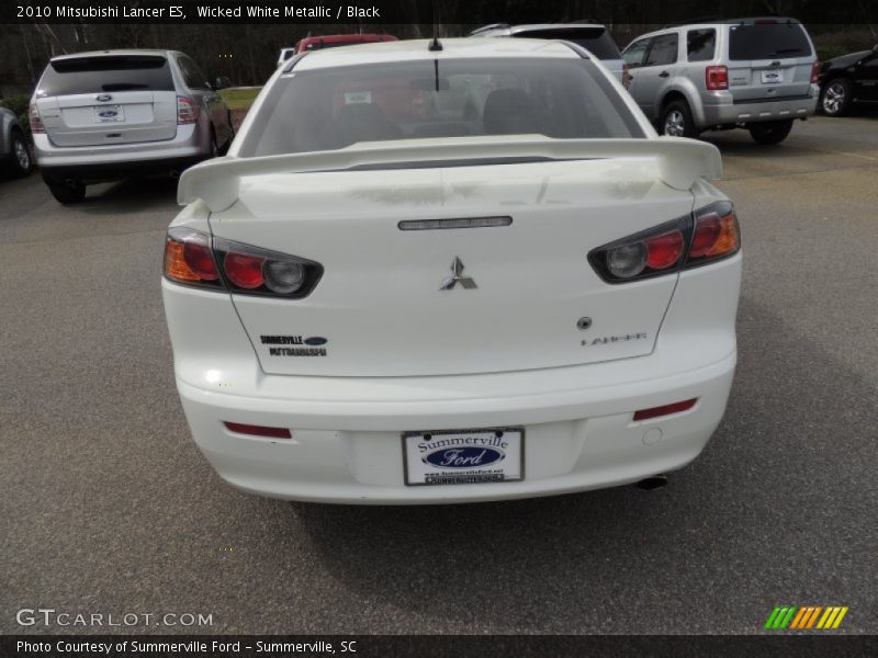 Wicked White Metallic / Black 2010 Mitsubishi Lancer ES