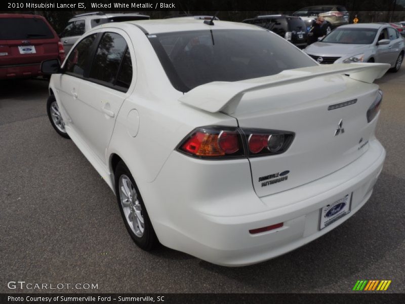 Wicked White Metallic / Black 2010 Mitsubishi Lancer ES