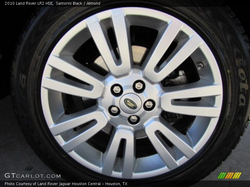 Santorini Black / Almond 2010 Land Rover LR2 HSE