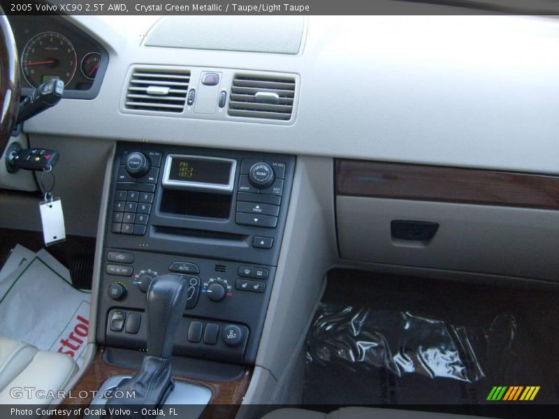 Crystal Green Metallic / Taupe/Light Taupe 2005 Volvo XC90 2.5T AWD