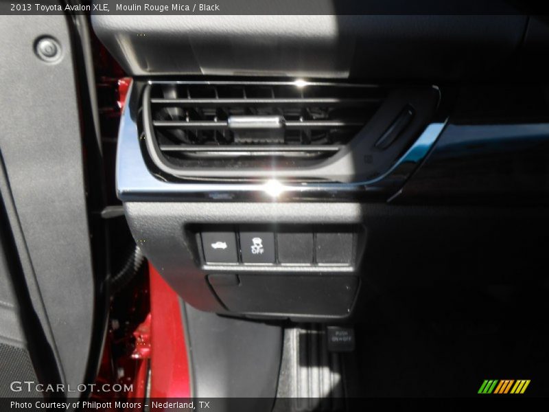 Moulin Rouge Mica / Black 2013 Toyota Avalon XLE