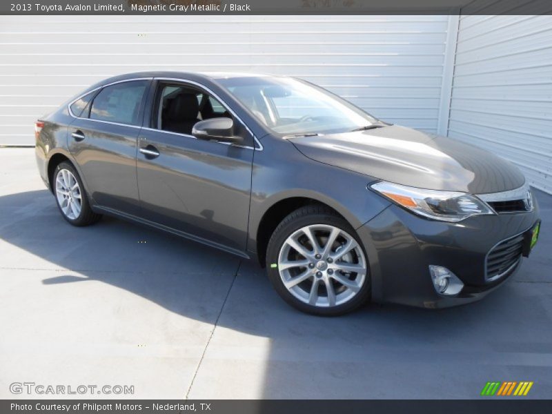 Magnetic Gray Metallic / Black 2013 Toyota Avalon Limited