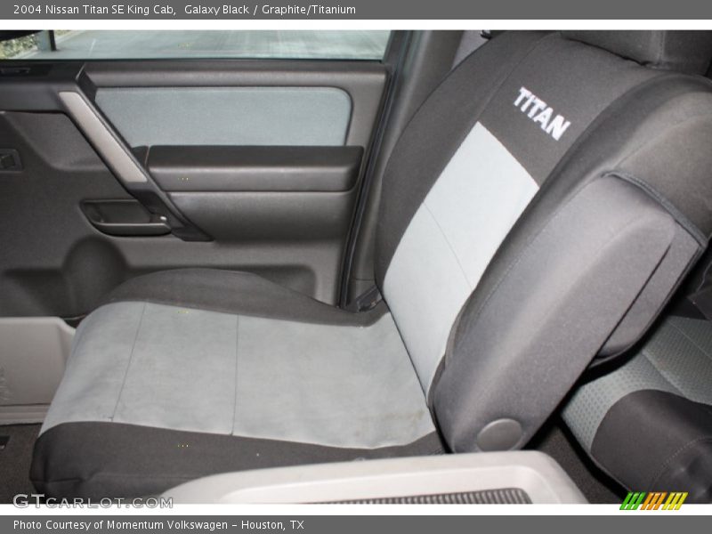 Galaxy Black / Graphite/Titanium 2004 Nissan Titan SE King Cab
