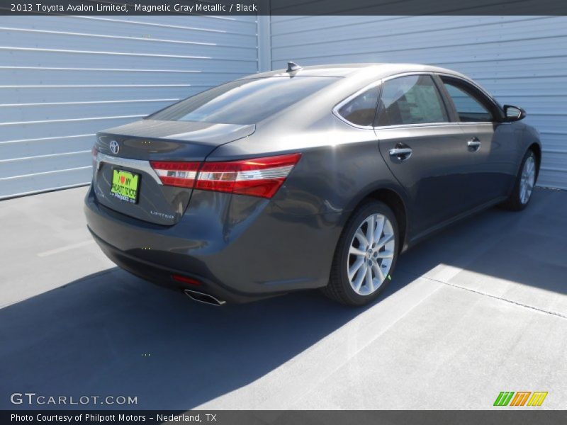 Magnetic Gray Metallic / Black 2013 Toyota Avalon Limited