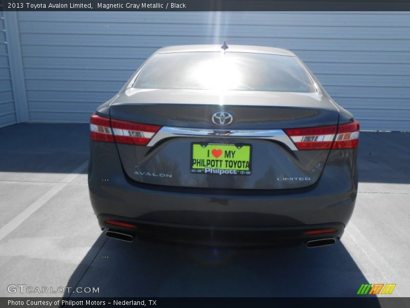 Magnetic Gray Metallic / Black 2013 Toyota Avalon Limited