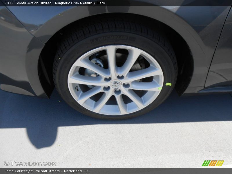 Magnetic Gray Metallic / Black 2013 Toyota Avalon Limited