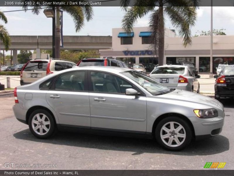 Silver Metallic / Dark Beige/Quartz 2006 Volvo S40 2.4i
