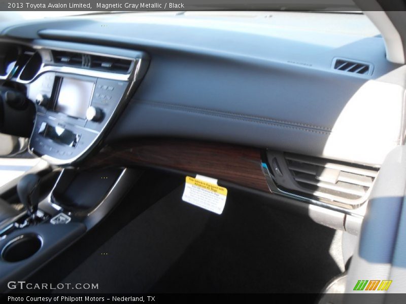 Magnetic Gray Metallic / Black 2013 Toyota Avalon Limited