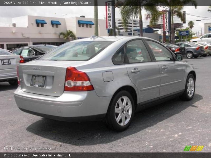 Silver Metallic / Dark Beige/Quartz 2006 Volvo S40 2.4i