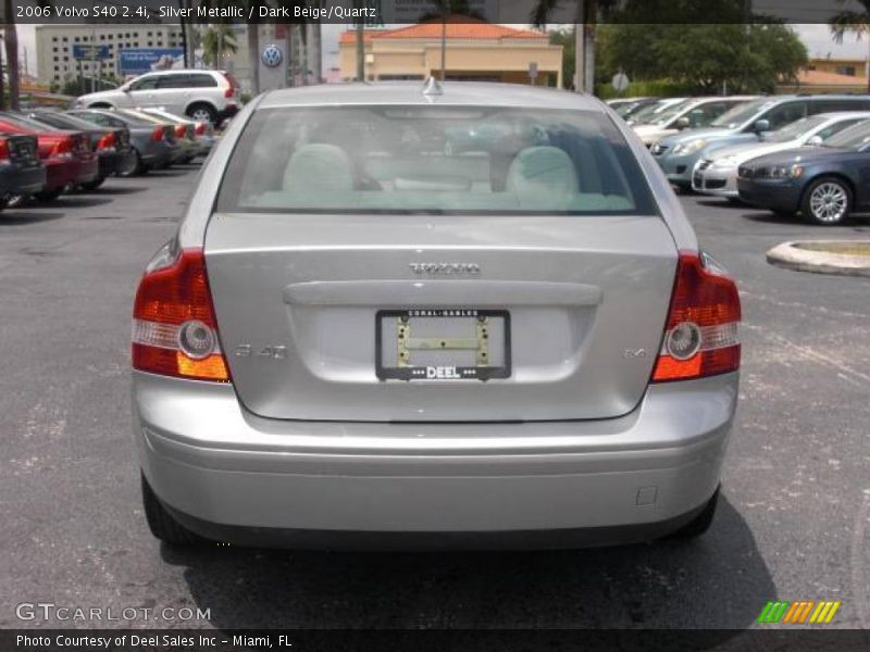 Silver Metallic / Dark Beige/Quartz 2006 Volvo S40 2.4i