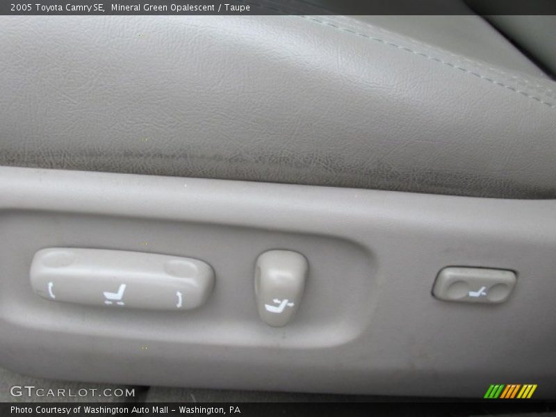 Mineral Green Opalescent / Taupe 2005 Toyota Camry SE