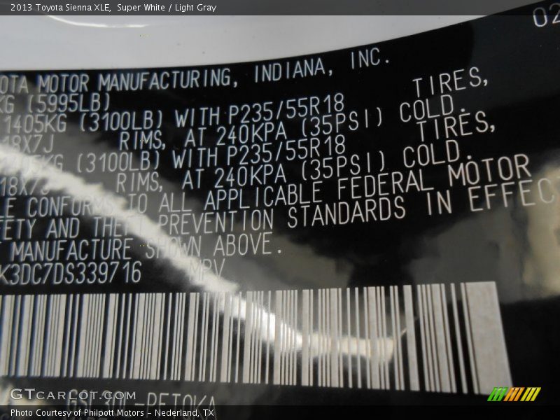 Super White / Light Gray 2013 Toyota Sienna XLE