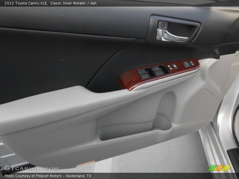 Classic Silver Metallic / Ash 2013 Toyota Camry XLE