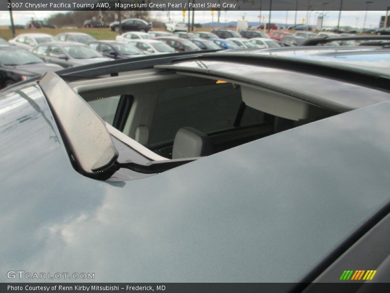 Sunroof of 2007 Pacifica Touring AWD