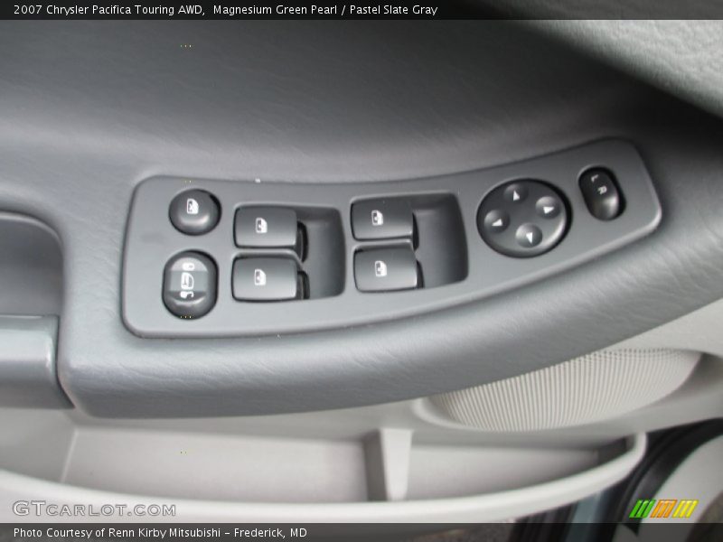 Controls of 2007 Pacifica Touring AWD