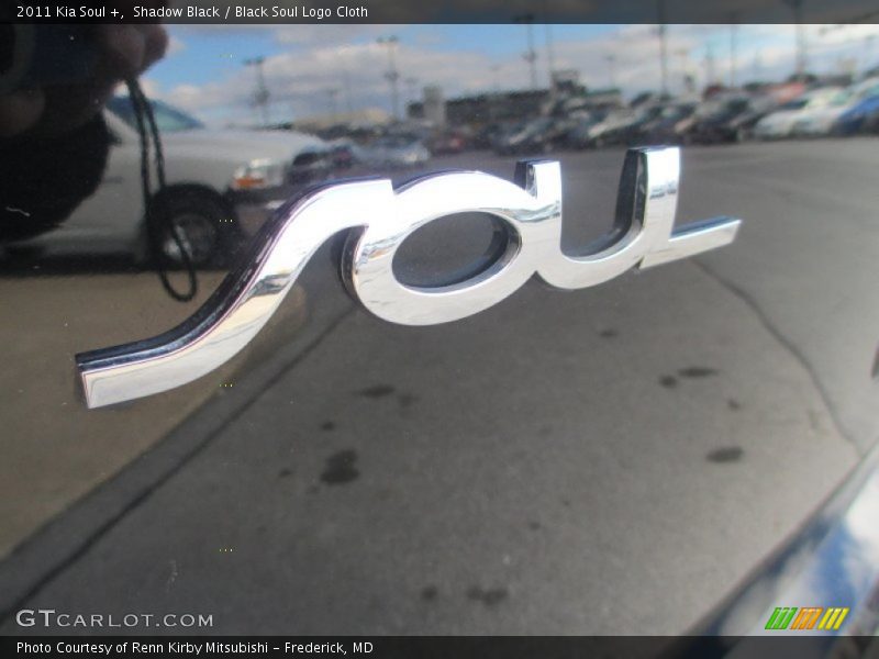 Shadow Black / Black Soul Logo Cloth 2011 Kia Soul +