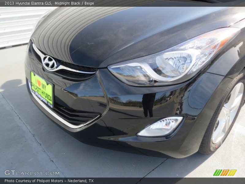Midnight Black / Beige 2013 Hyundai Elantra GLS