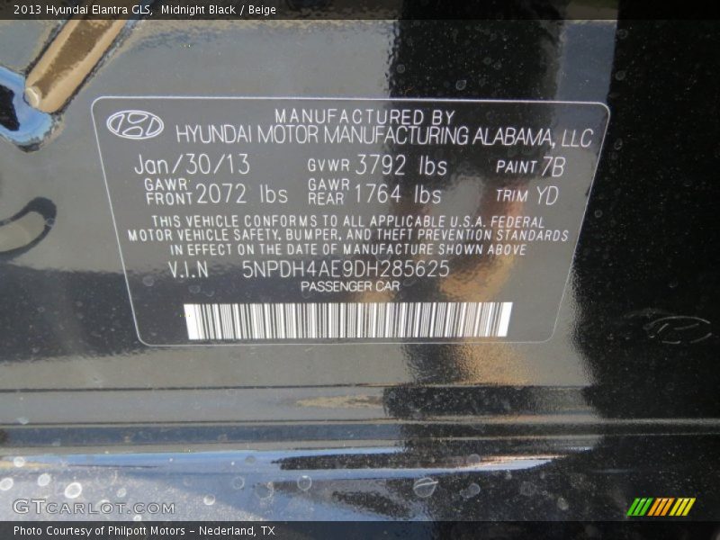 Midnight Black / Beige 2013 Hyundai Elantra GLS