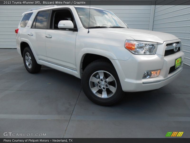 Blizzard White Pearl / Graphite 2013 Toyota 4Runner SR5