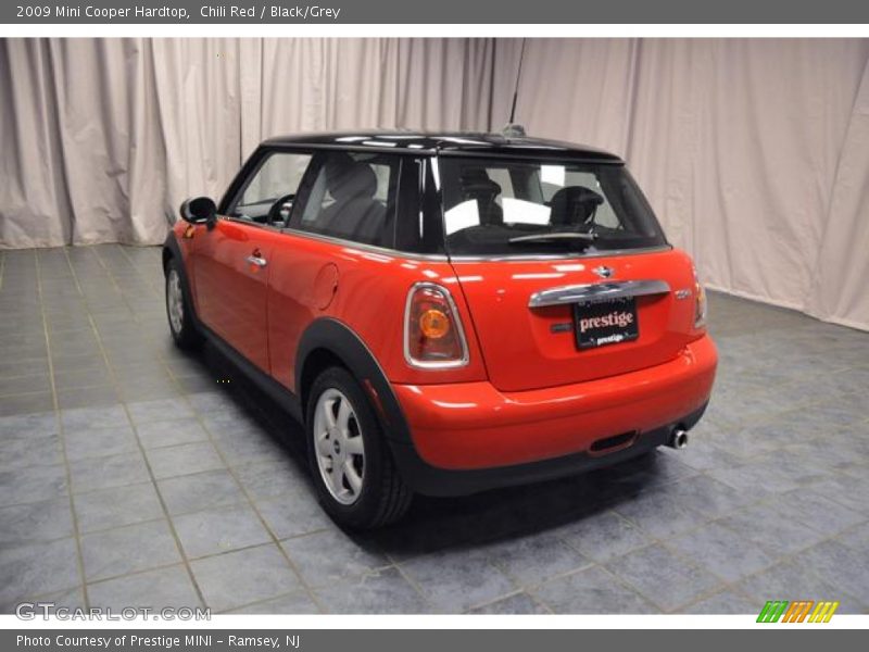 Chili Red / Black/Grey 2009 Mini Cooper Hardtop
