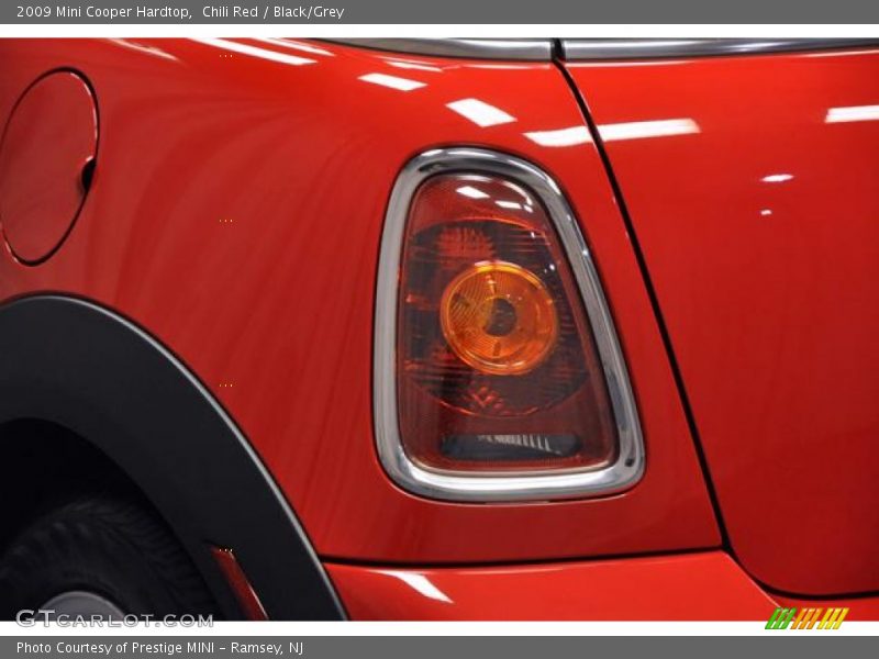 Chili Red / Black/Grey 2009 Mini Cooper Hardtop