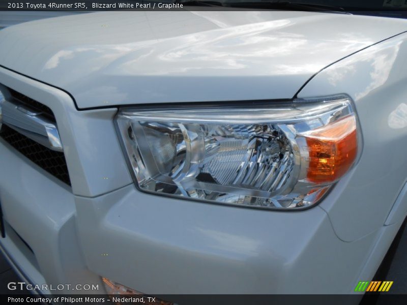 Blizzard White Pearl / Graphite 2013 Toyota 4Runner SR5