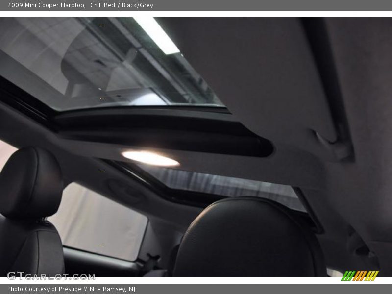 Chili Red / Black/Grey 2009 Mini Cooper Hardtop