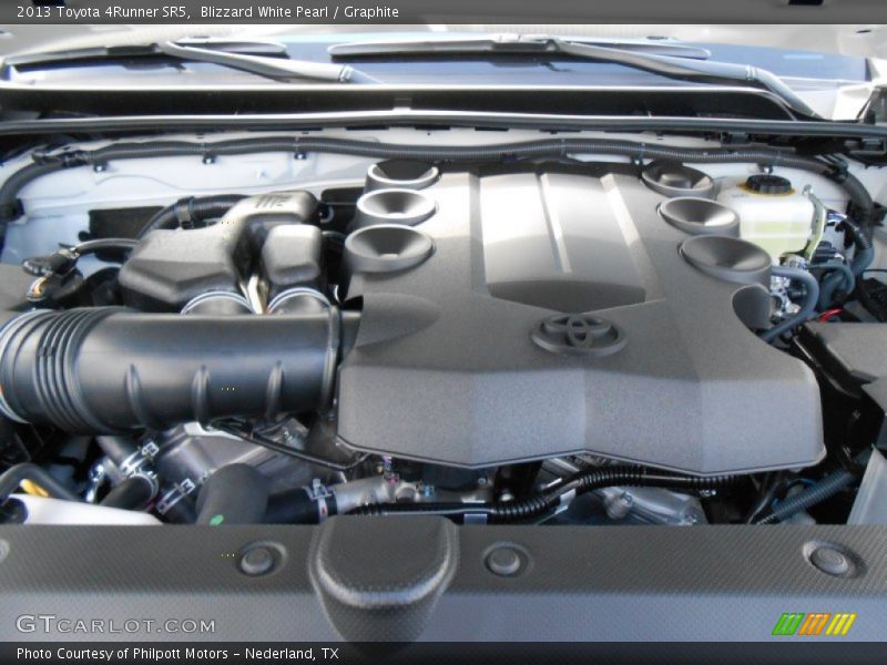 Blizzard White Pearl / Graphite 2013 Toyota 4Runner SR5