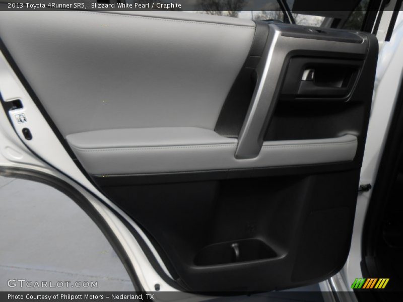 Blizzard White Pearl / Graphite 2013 Toyota 4Runner SR5