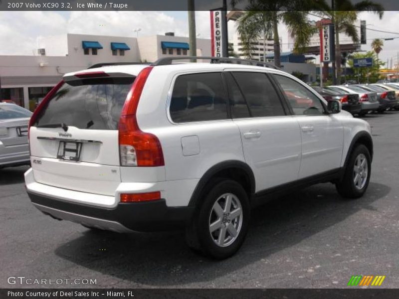 Ice White / Taupe 2007 Volvo XC90 3.2