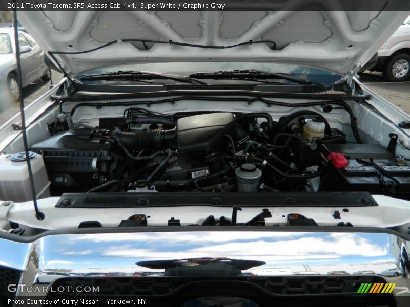 Super White / Graphite Gray 2011 Toyota Tacoma SR5 Access Cab 4x4