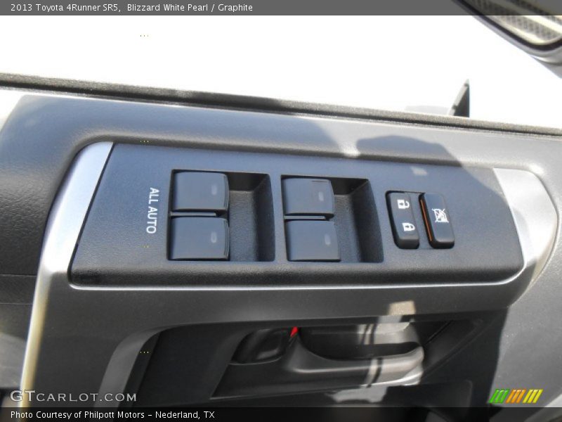 Blizzard White Pearl / Graphite 2013 Toyota 4Runner SR5