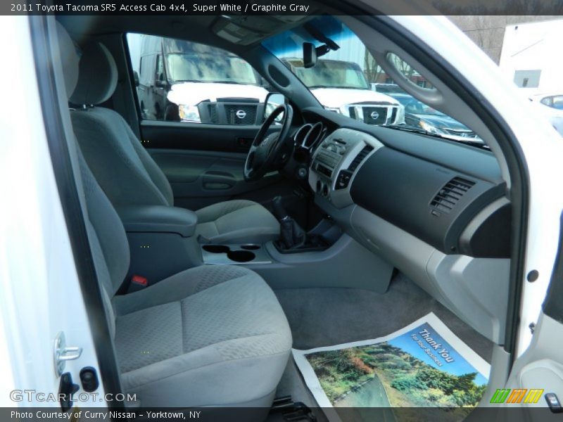 Super White / Graphite Gray 2011 Toyota Tacoma SR5 Access Cab 4x4