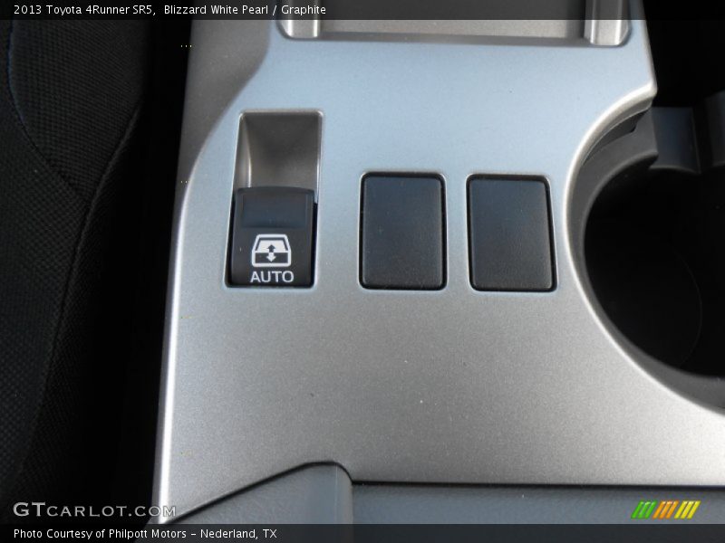 Blizzard White Pearl / Graphite 2013 Toyota 4Runner SR5