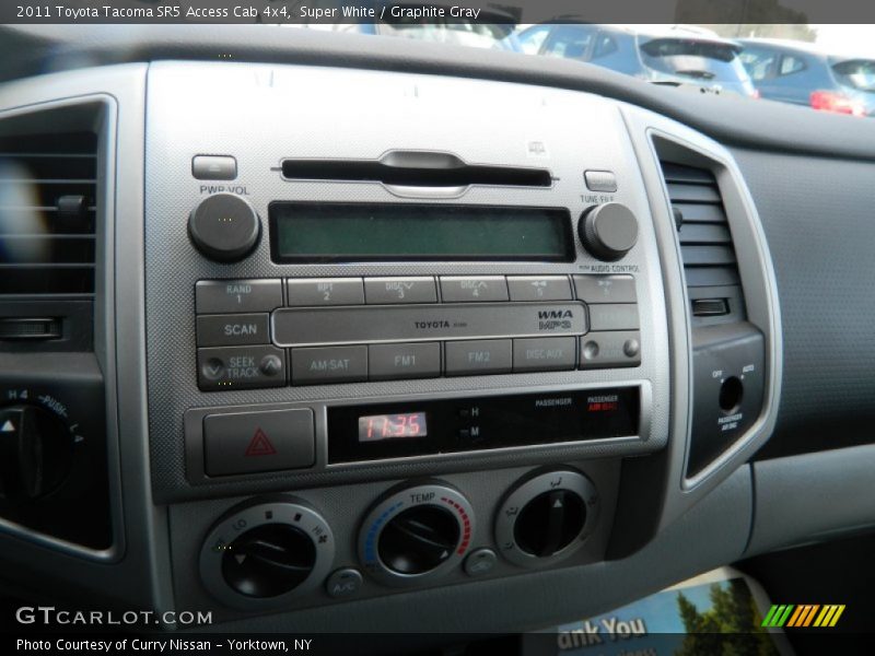 Super White / Graphite Gray 2011 Toyota Tacoma SR5 Access Cab 4x4