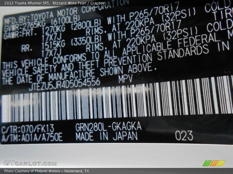 Blizzard White Pearl / Graphite 2013 Toyota 4Runner SR5