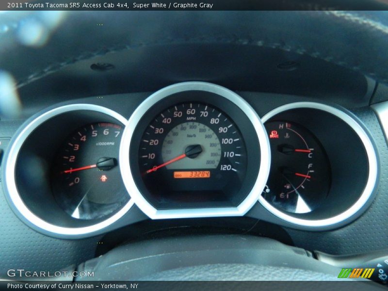 Super White / Graphite Gray 2011 Toyota Tacoma SR5 Access Cab 4x4