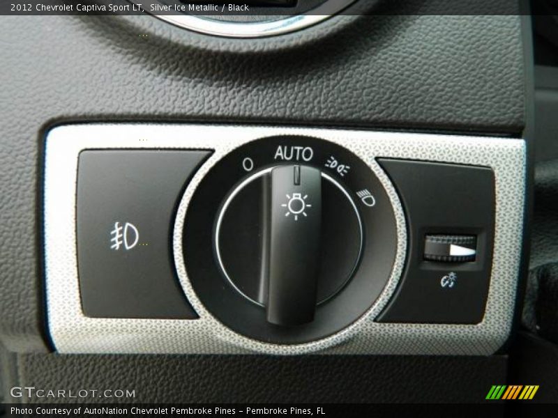 Silver Ice Metallic / Black 2012 Chevrolet Captiva Sport LT