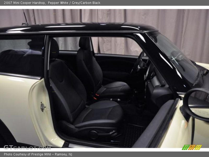Pepper White / Grey/Carbon Black 2007 Mini Cooper Hardtop