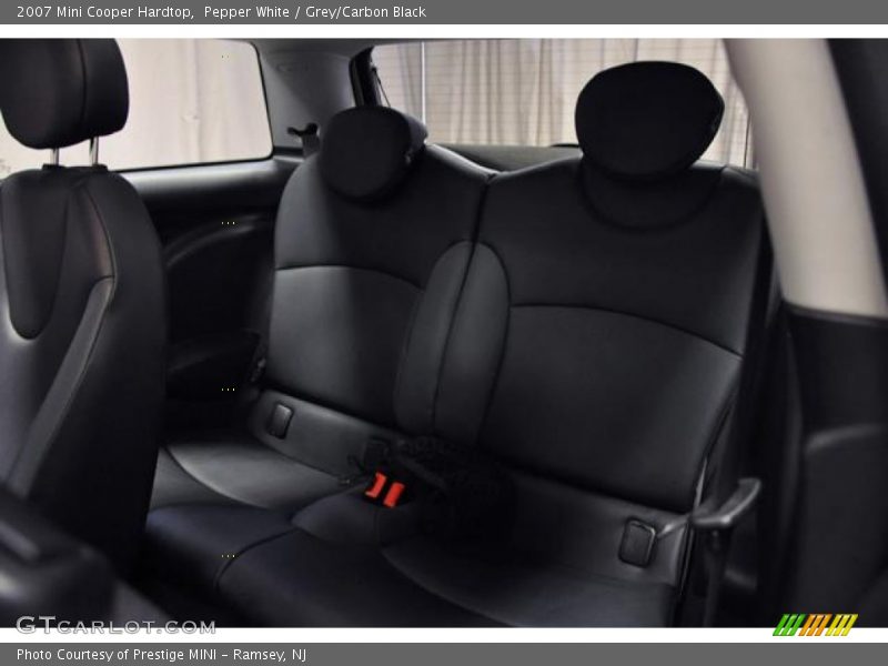 Pepper White / Grey/Carbon Black 2007 Mini Cooper Hardtop