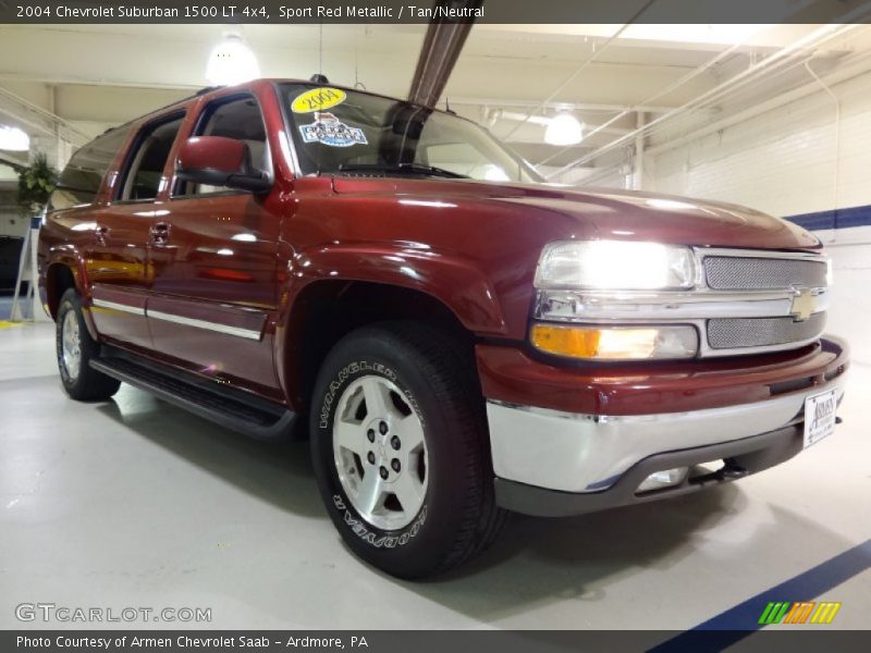 Front 3/4 View of 2004 Suburban 1500 LT 4x4