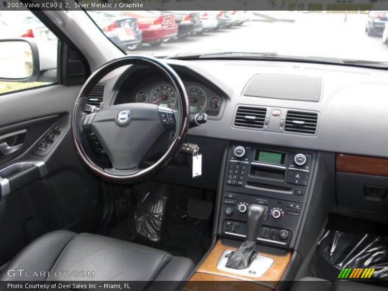 Silver Metallic / Graphite 2007 Volvo XC90 3.2