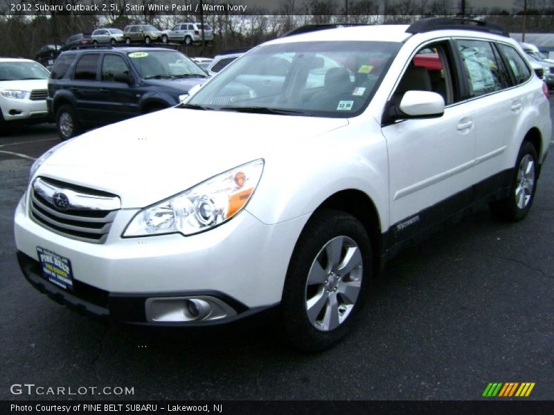 Front 3/4 View of 2012 Outback 2.5i