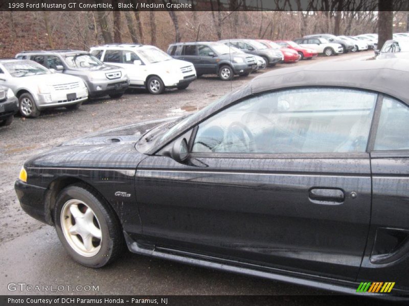 Black / Medium Graphite 1998 Ford Mustang GT Convertible