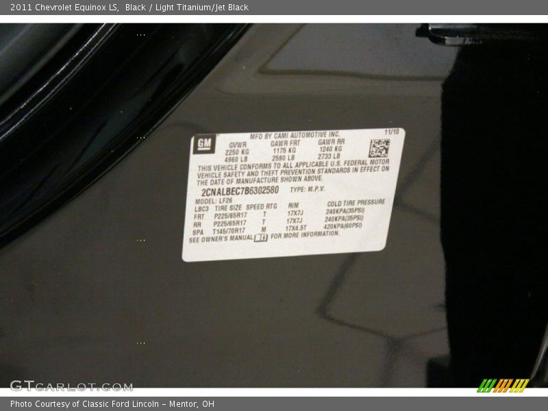 Black / Light Titanium/Jet Black 2011 Chevrolet Equinox LS
