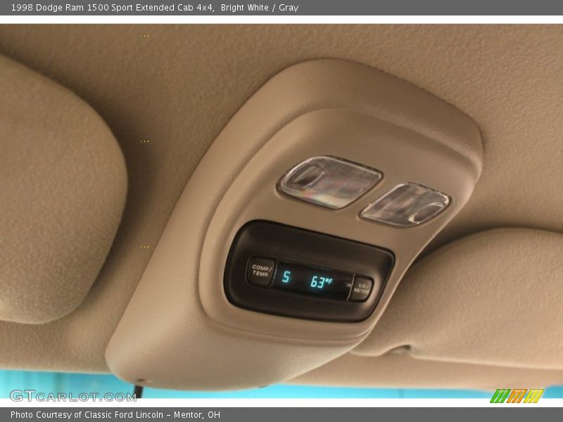 Bright White / Gray 1998 Dodge Ram 1500 Sport Extended Cab 4x4