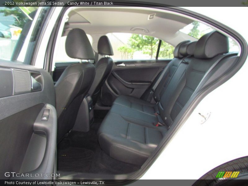 Candy White / Titan Black 2012 Volkswagen Jetta SE Sedan