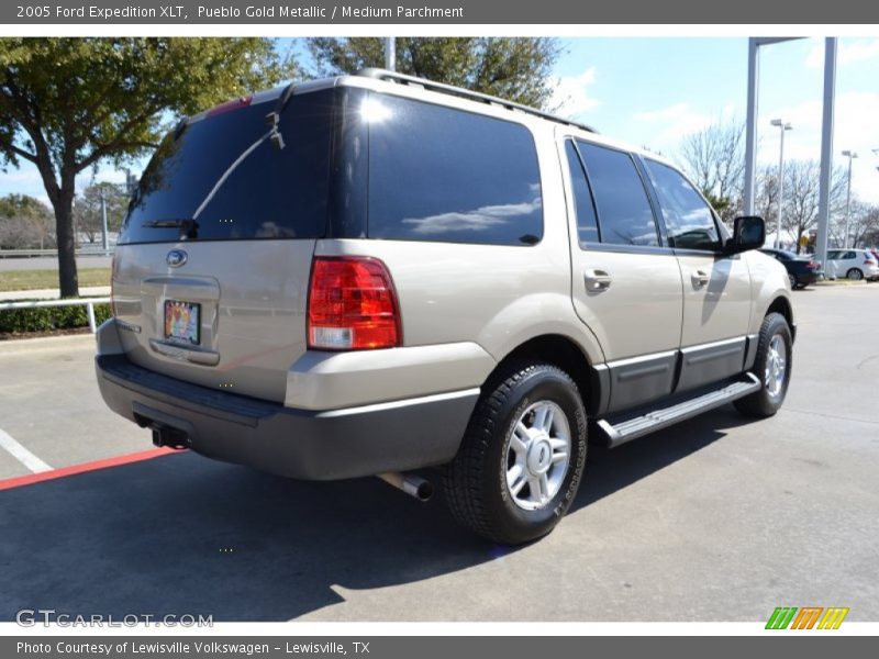 Pueblo Gold Metallic / Medium Parchment 2005 Ford Expedition XLT